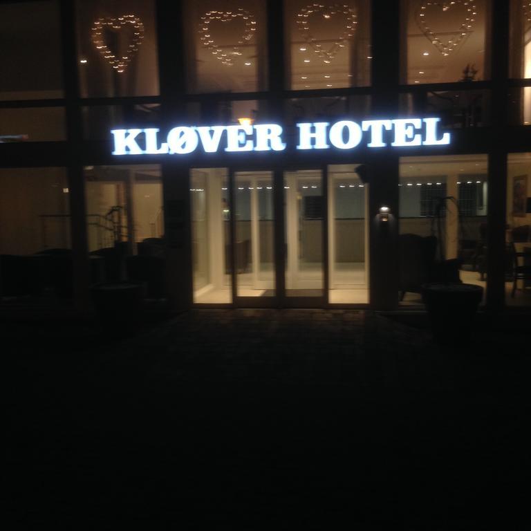 Klover Hotel Sauda Buitenkant foto