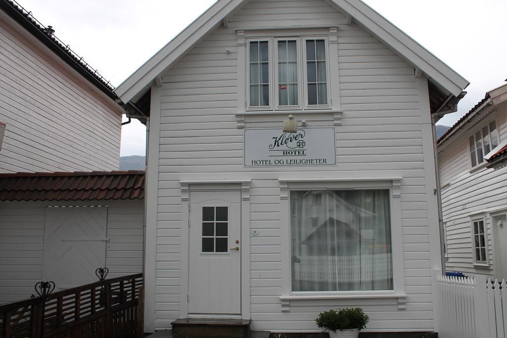 Klover Hotel Sauda Buitenkant foto