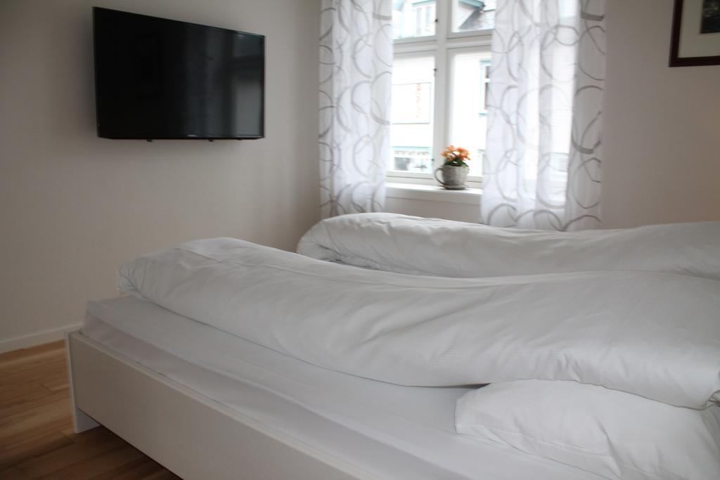 Klover Hotel Sauda Buitenkant foto