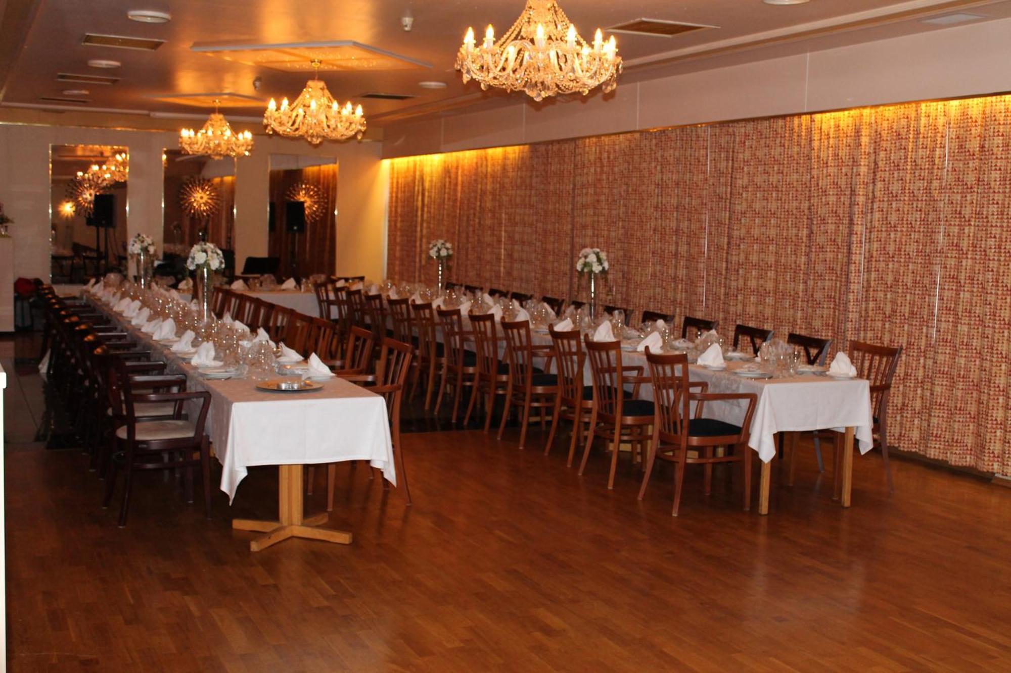 Klover Hotel Sauda Buitenkant foto