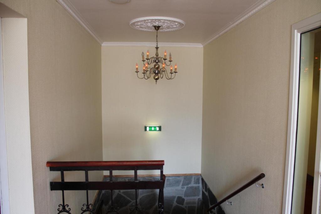 Klover Hotel Sauda Buitenkant foto